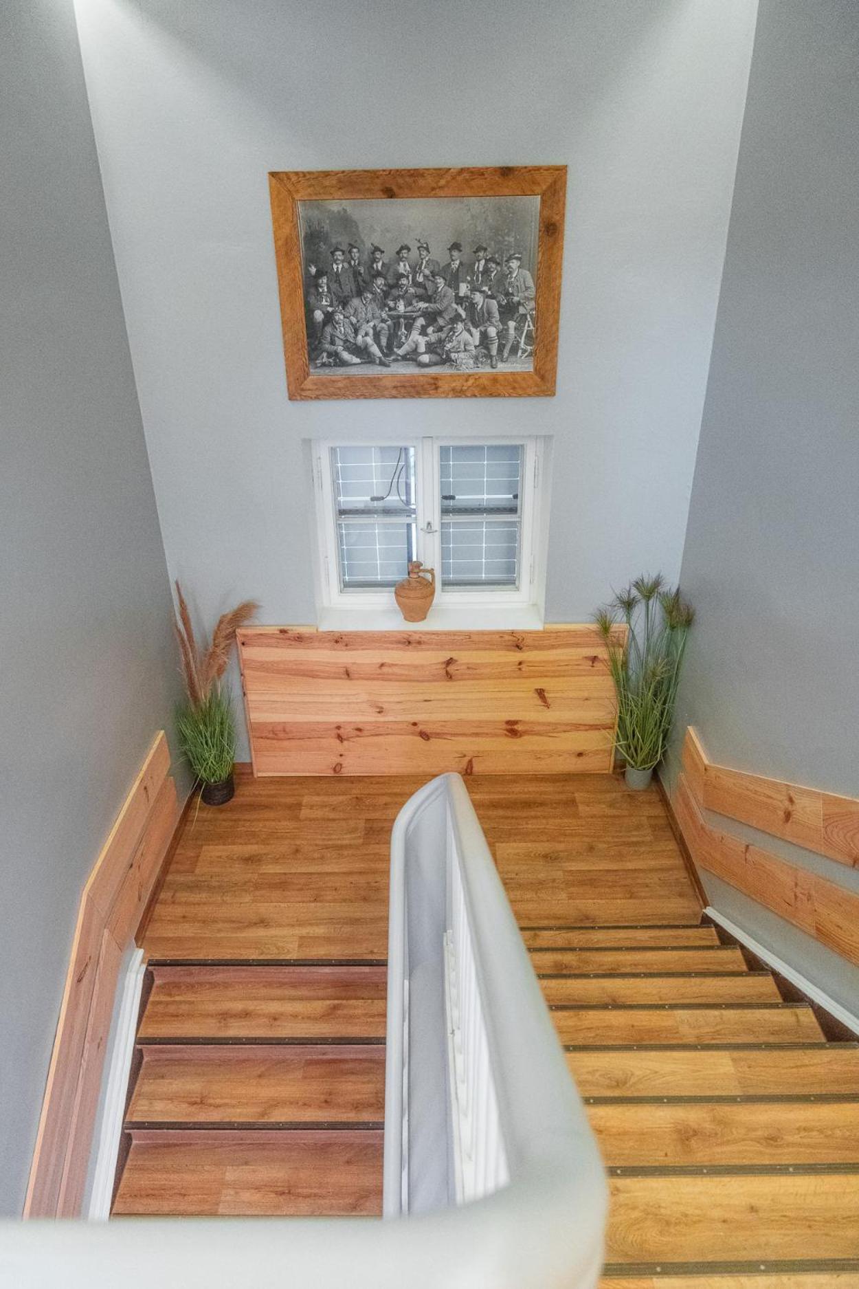 Hostel - Ron'S Guesthouse Όμπερσντορφ Εξωτερικό φωτογραφία