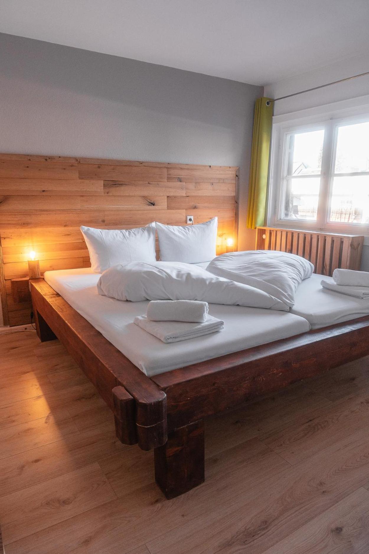 Hostel - Ron'S Guesthouse Όμπερσντορφ Εξωτερικό φωτογραφία